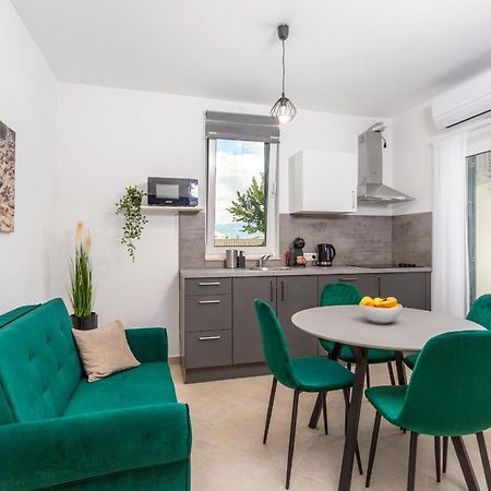 Divine Apartments 巴斯卡 外观 照片