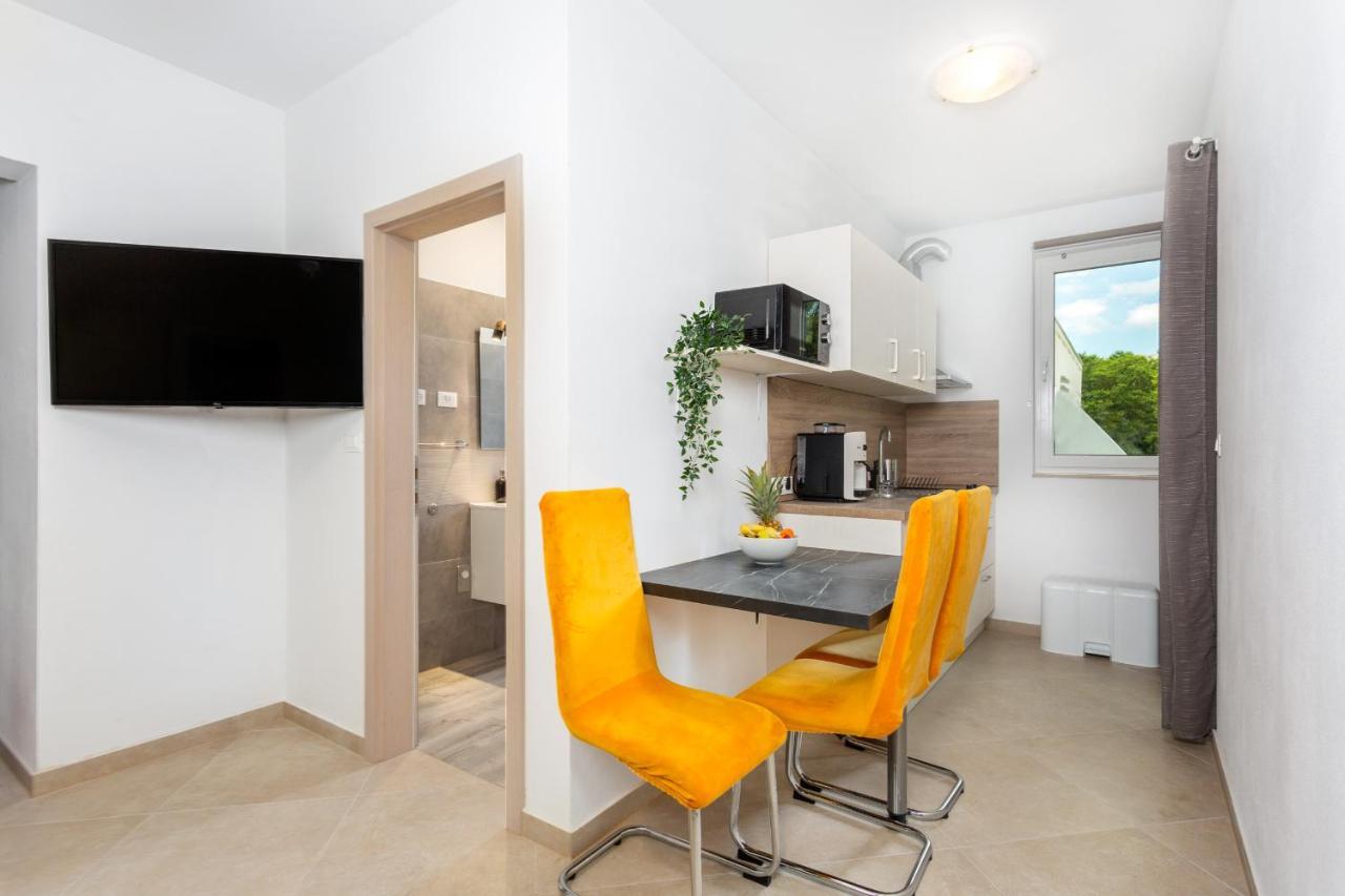 Divine Apartments 巴斯卡 外观 照片