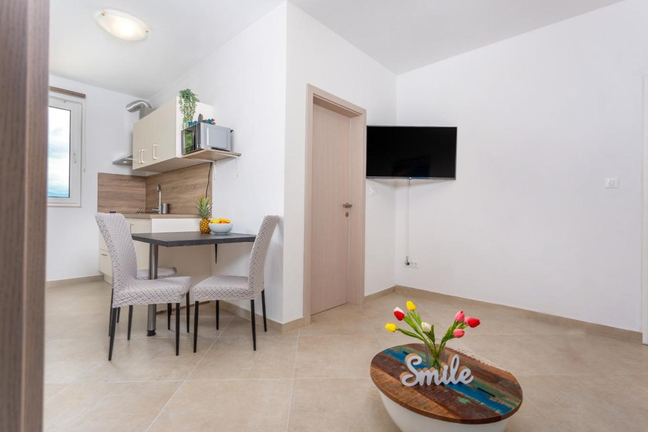 Divine Apartments 巴斯卡 外观 照片