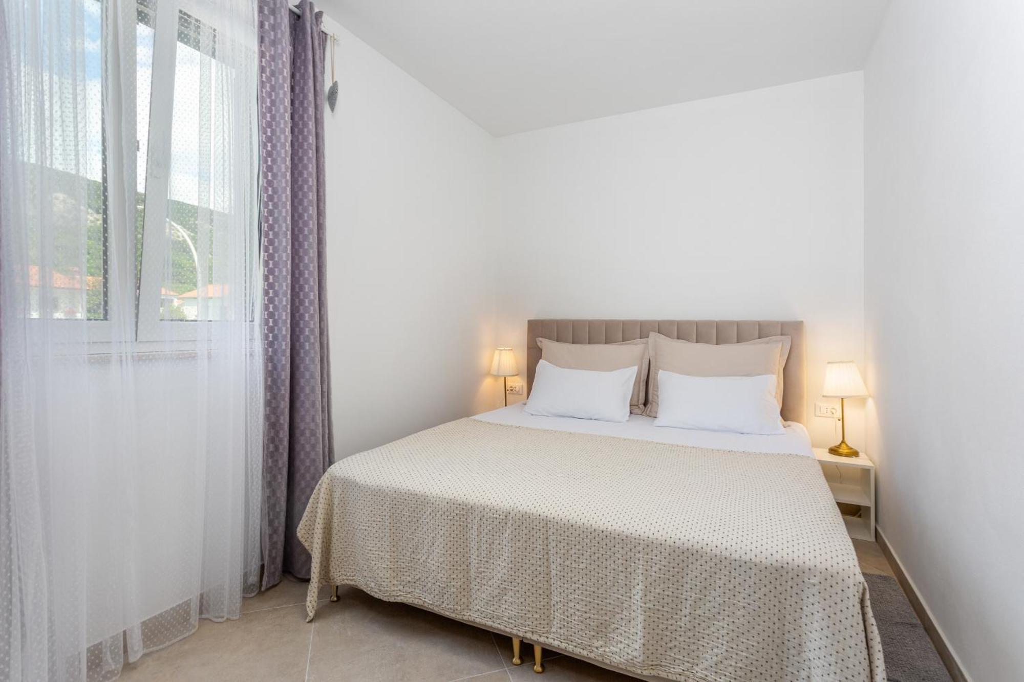 Divine Apartments 巴斯卡 外观 照片